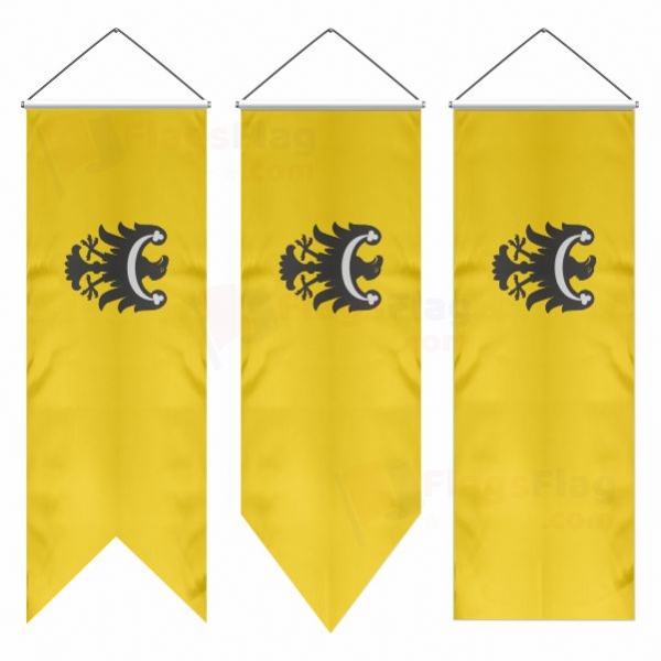 Brzeski Swallowtail Flags