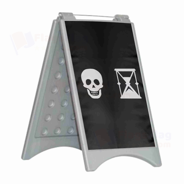 Captain Napin Open Captain Napin Close Plastic Pontoon