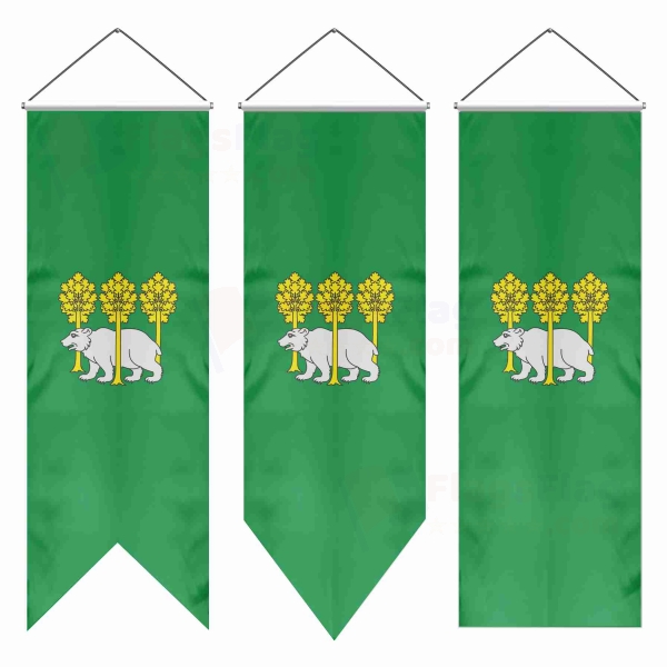 Chelmski Swallowtail Flags