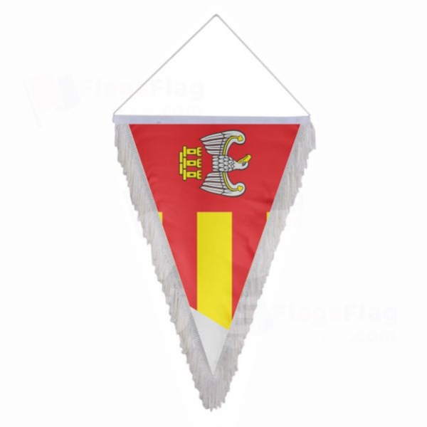 Chodzieski Triangle Fringed Streamers