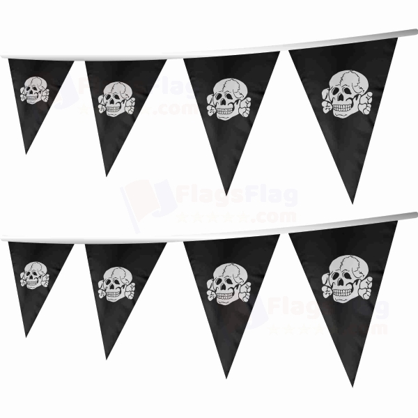 Combat 18 Stringed Triangle Flag