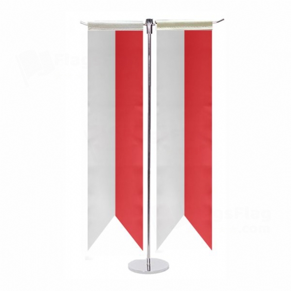 Courland T Table Flags