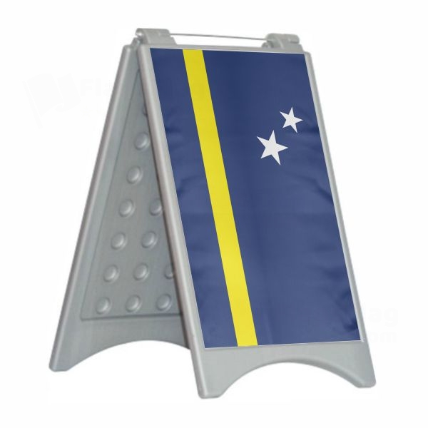 Cura�ao Open Cura�ao Close Plastic Pontoon