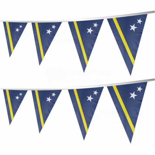 Cura�ao Stringed Triangle Flag