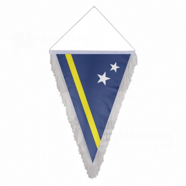 Cura�ao Triangle Fringed Streamers