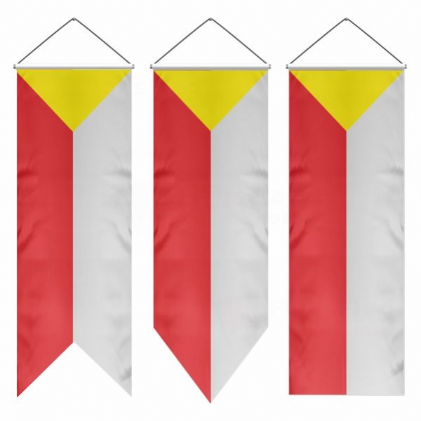 Czestochowski Swallowtail Flags