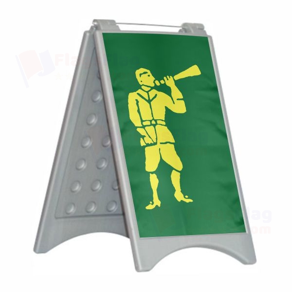 Edward Low Pirate Open Edward Low Pirate Close Plastic Pontoon