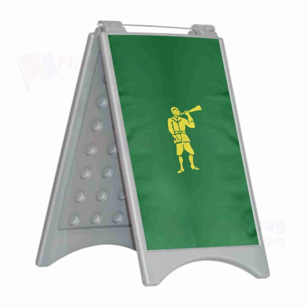 Edward Low The Green Trumpeter Open Edward Low The Green Trumpeter Close Plastic Pontoon