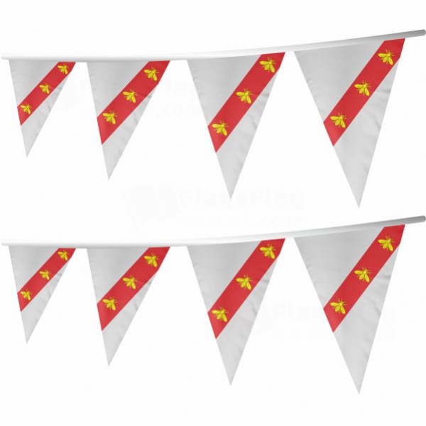 Elba Stringed Triangle Flag