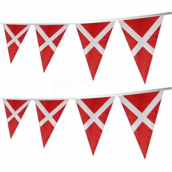 Elleore Stringed Triangle Flag