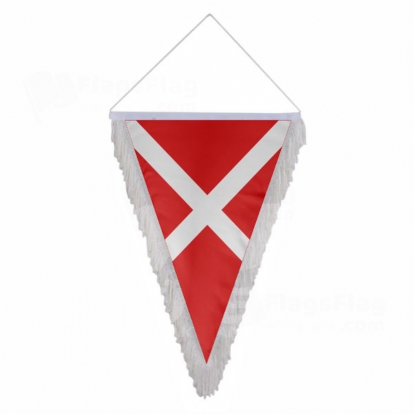 Elleore Triangle Fringed Streamers