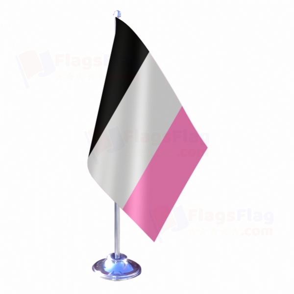 Femaric Single Table Flag