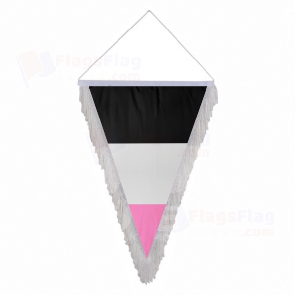 Femaric Triangle Fringed Streamers