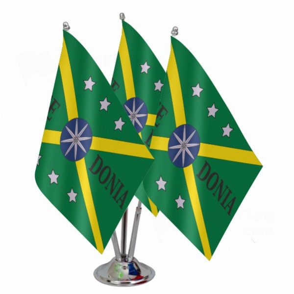 Freedonia Triple Table Flag