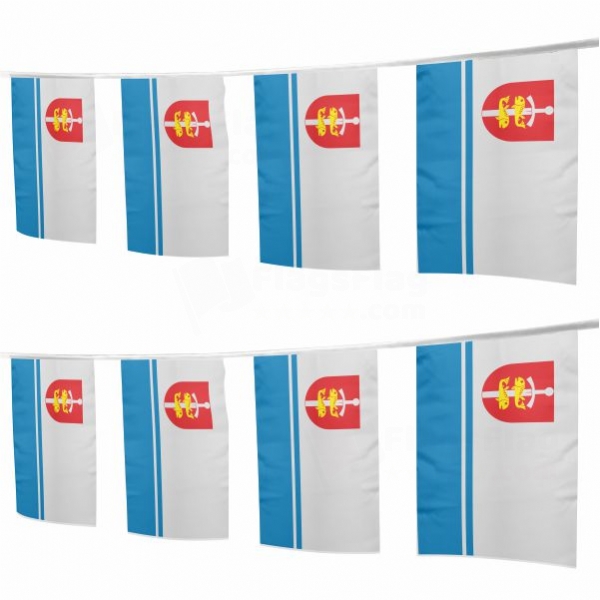Gdynia Square String Flags