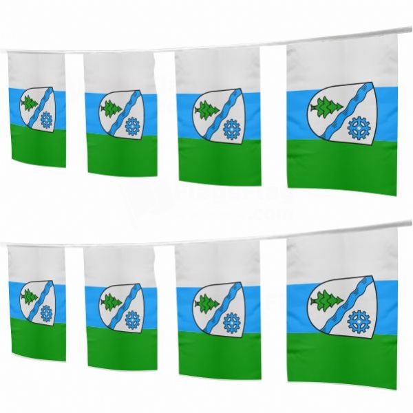 Geretsried Square String Flags