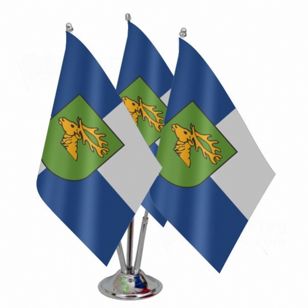 Gizycki Triple Table Flag