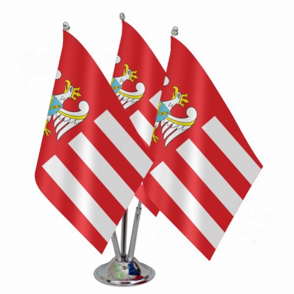 Gnieznienski Triple Table Flag