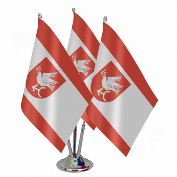 Golub Dobrzyn Triple Table Flag