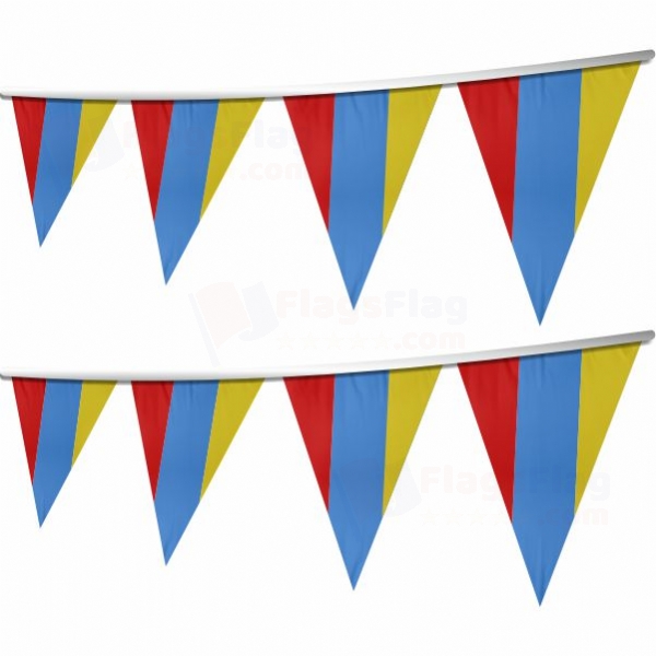 Gostyn Stringed Triangle Flag