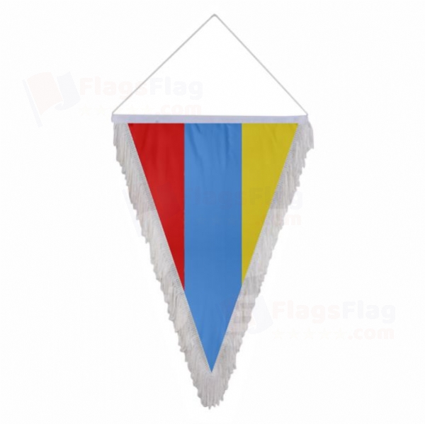 Gostyn Triangle Fringed Streamers