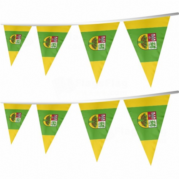 Grojec Stringed Triangle Flag