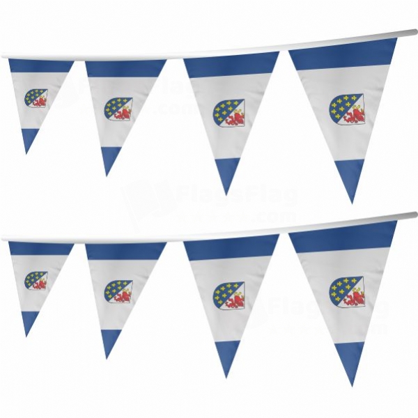 Gryficki Stringed Triangle Flag