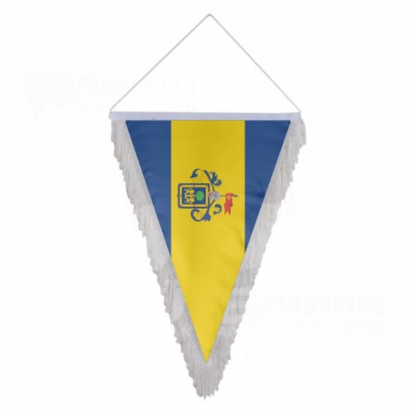 Guadalajara Triangle Fringed Streamers