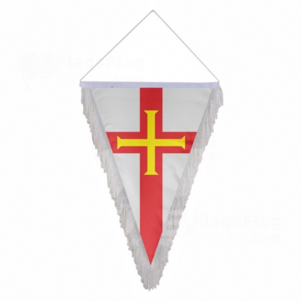 Guernsey Triangle Fringed Streamers