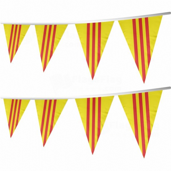 G�ney Vietnam Stringed Triangle Flag