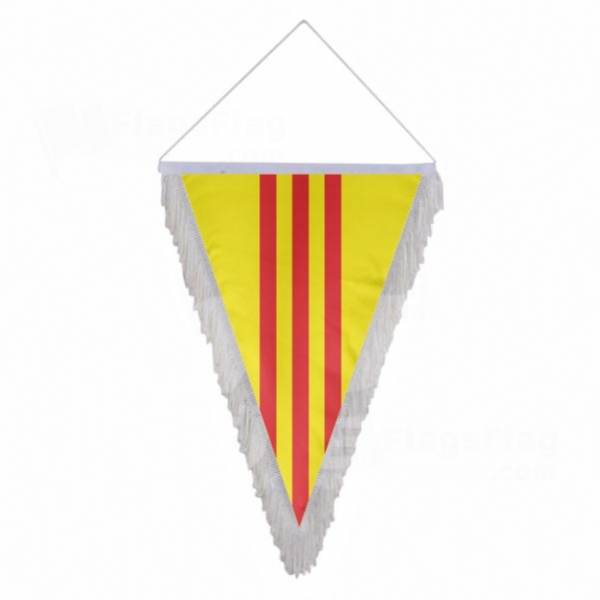 G�ney Vietnam Triangle Fringed Streamers