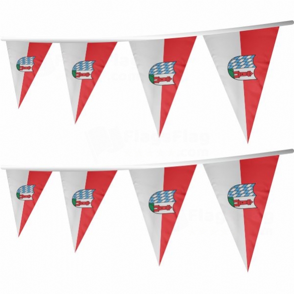 G�nzburg Stringed Triangle Flag
