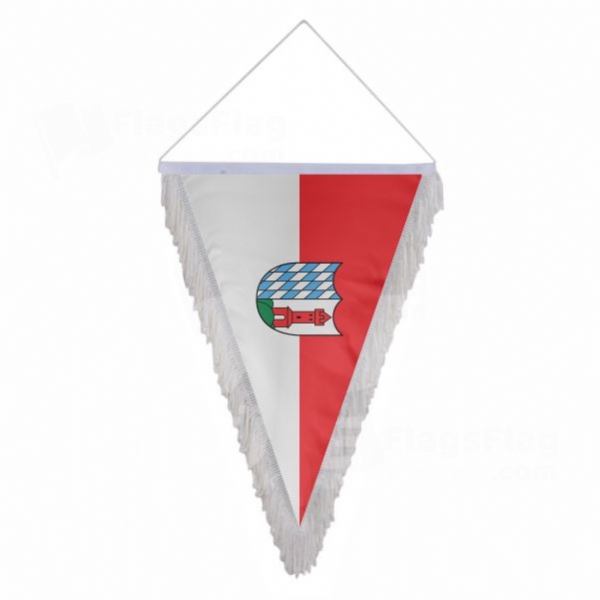 G�nzburg Triangle Fringed Streamers