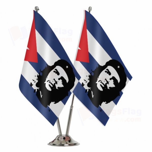 Hero Of The Cuban Revolution E� Che Ernesto Guevara 2 Table Flags