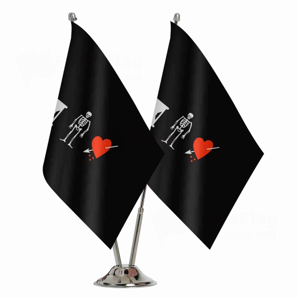 John Phillips Pirate 2 Table Flags