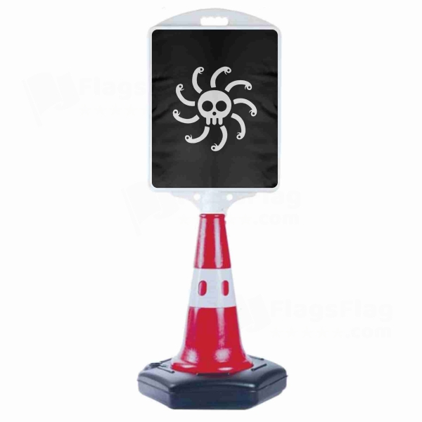 Kuja Pirates Small Size Road Bollard
