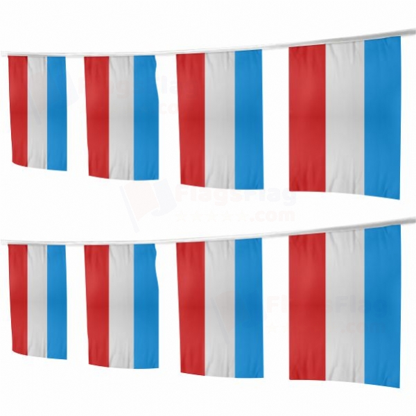 Mannheim Square String Flags