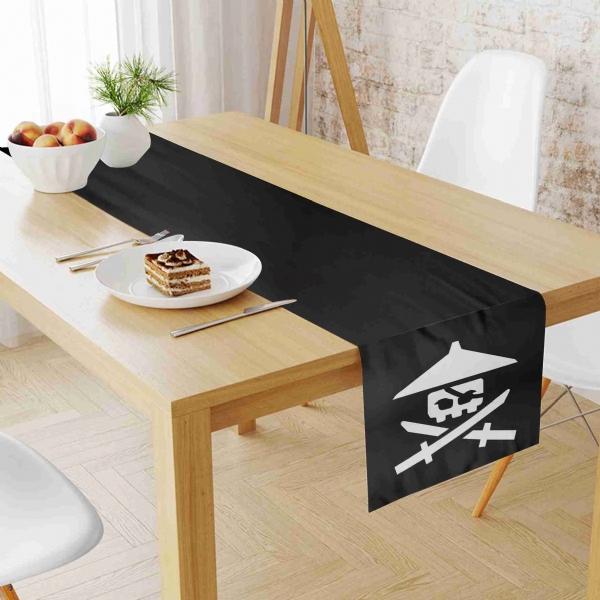 Nadakhans Jolly Roger Runner