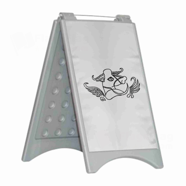 Nezak Huns Open Nezak Huns Close Plastic Pontoon