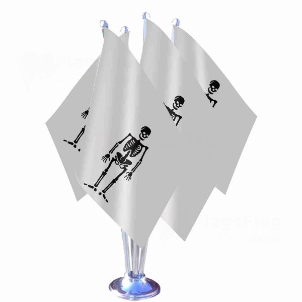Olivier Levasseur Pirate Quadruple Table Flag