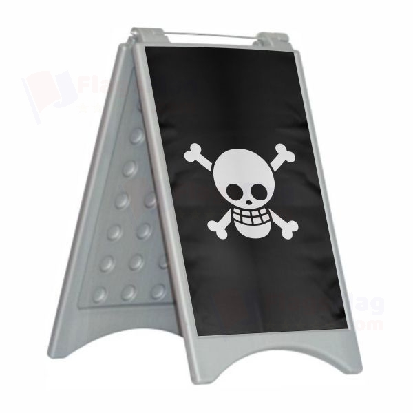 One Piece Jolly Roger Open One Piece Jolly Roger Close Plastic Pontoon