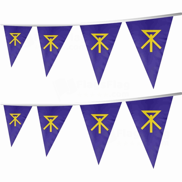 Osaka Stringed Triangle Flag