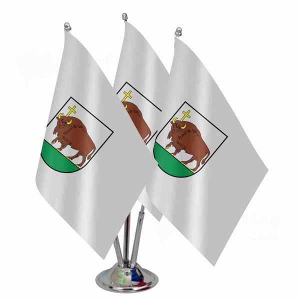 Perloja Triple Table Flag
