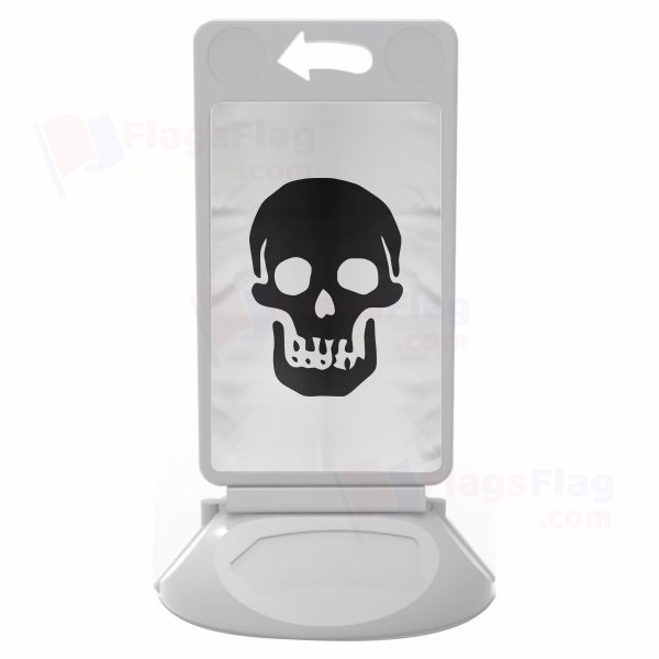 Pirate Death Head Levasseur Reversed Plastic Pontoon