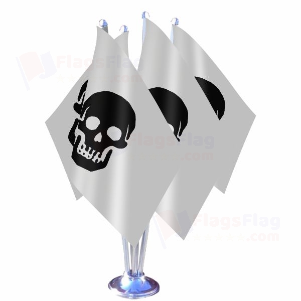Pirate Death Head Levasseur Reversed Quadruple Table Flag