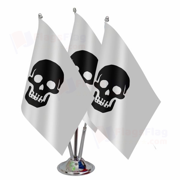 Pirate Death Head Levasseur Reversed Triple Table Flag