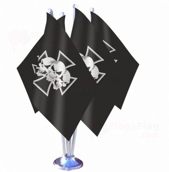 Skull �ron Cross Quadruple Table Flag
