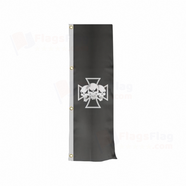 Skull �ron Cross Vertically Raised Flags