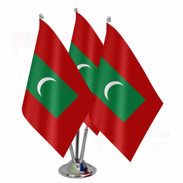 The Maldives Triple Table Flag