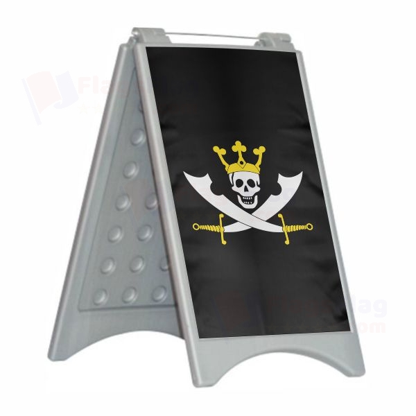 The Pirate King Open The Pirate King Close Plastic Pontoon